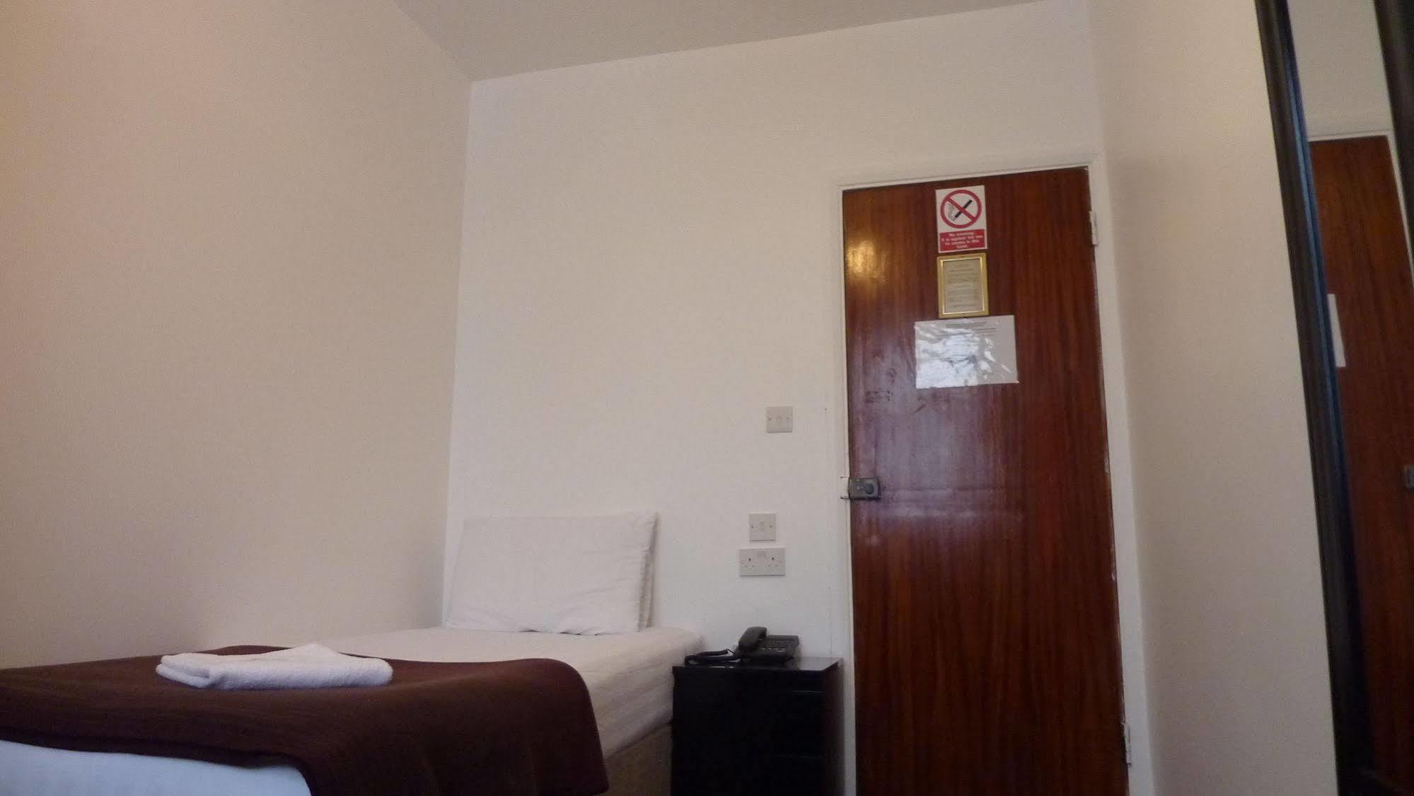 Comfort Inn Notting Hill London Bagian luar foto